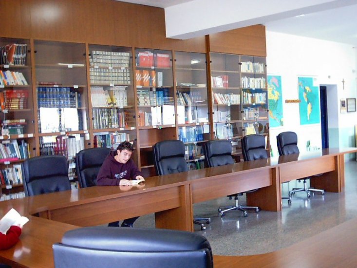 Biblioteca 03